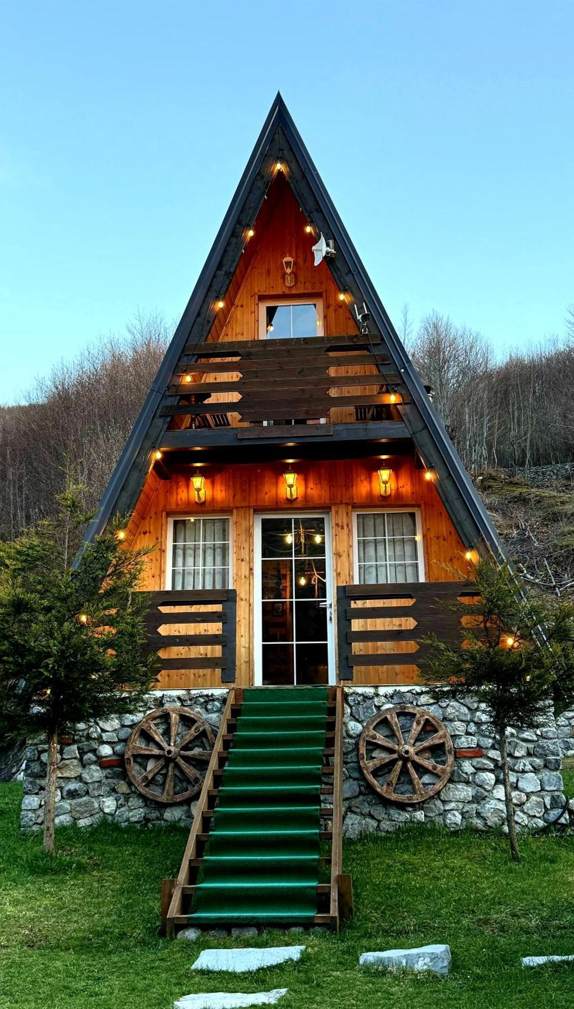 Vilat Pllumaj Lodge Gropat e Selces